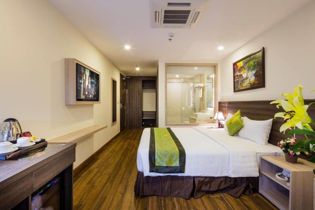 Royal Hotel Nha Trang by Nest Group