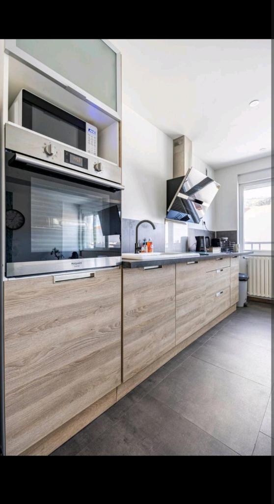 maison tout confort avec 2 appartements séparés ou associés , salle de jeux et grande terrasse 8