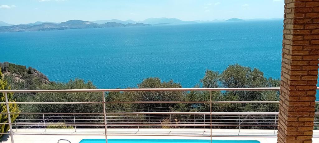 Sea View House Kiveri 7