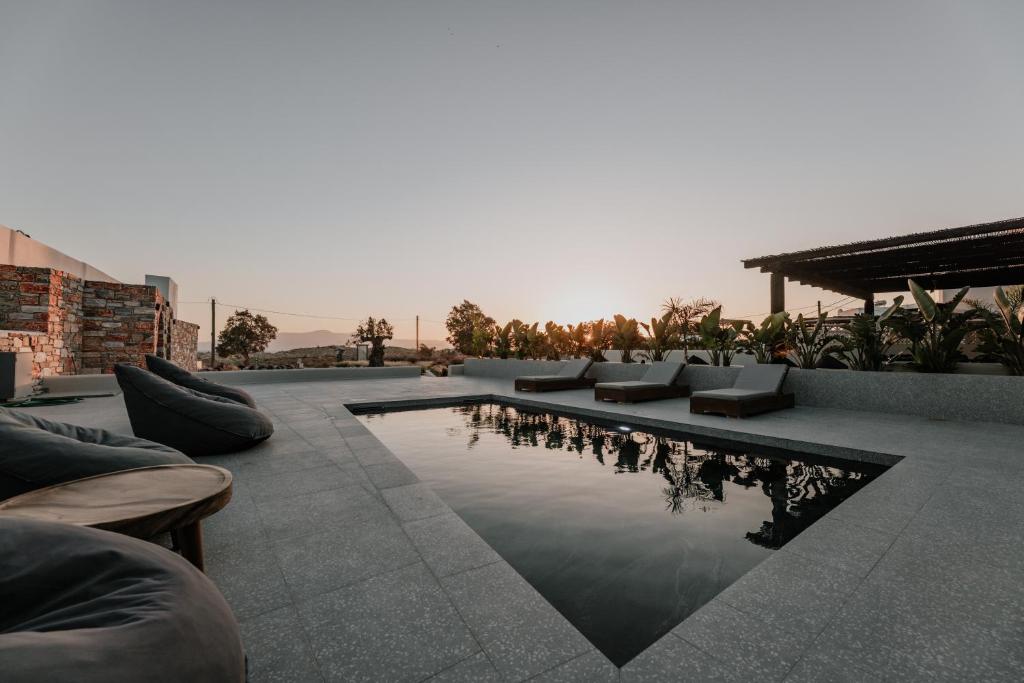 ONYM Curated Villas