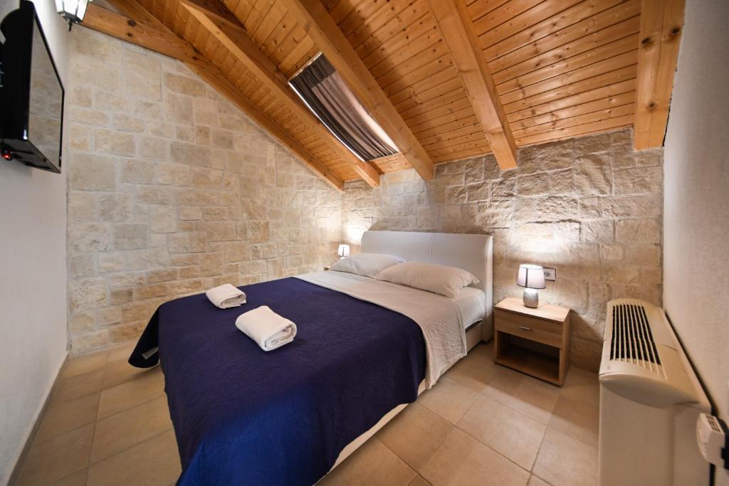 Authentic Stone house, Zadar city 8