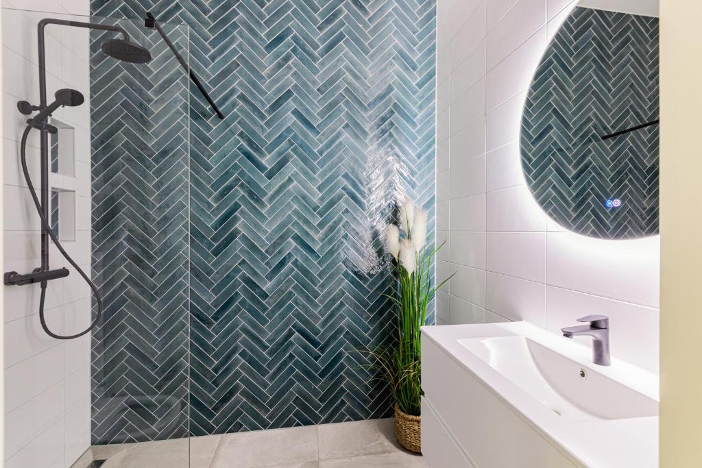 Stylish apartment next to the Amstel river- Unit D 8