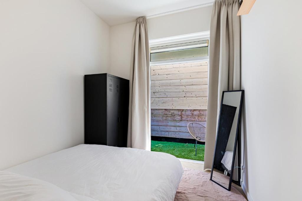 Stylish apartment next to the Amstel river- Unit F 7
