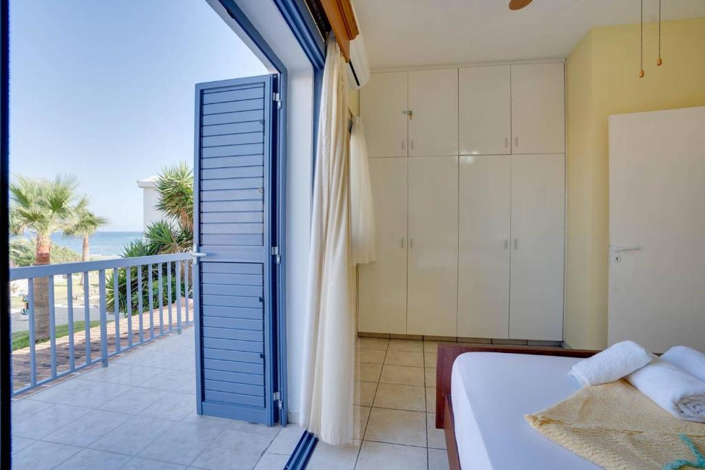 Ammos Villa 20 Side Seaview 8