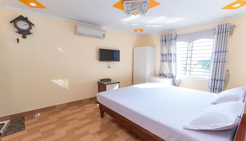 CatBa Tropicana Homestay