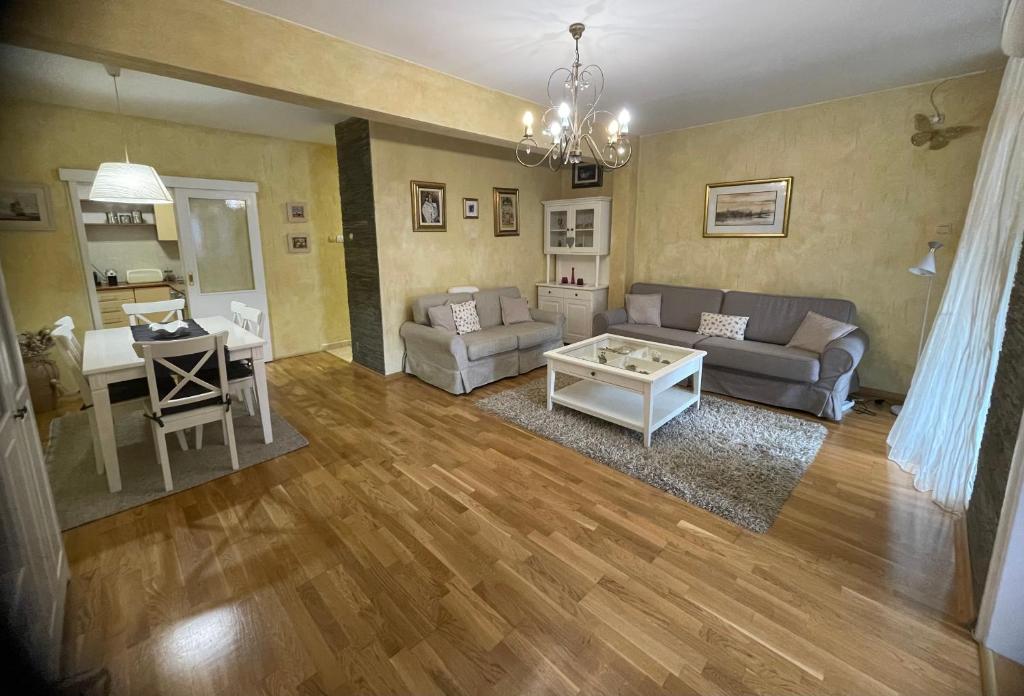 Apartment Center Bubi