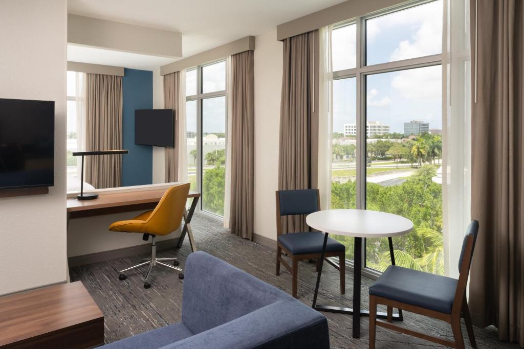 Holiday Inn Express Miami Airport-Blue Lagoon Area, an IHG Hotel Image