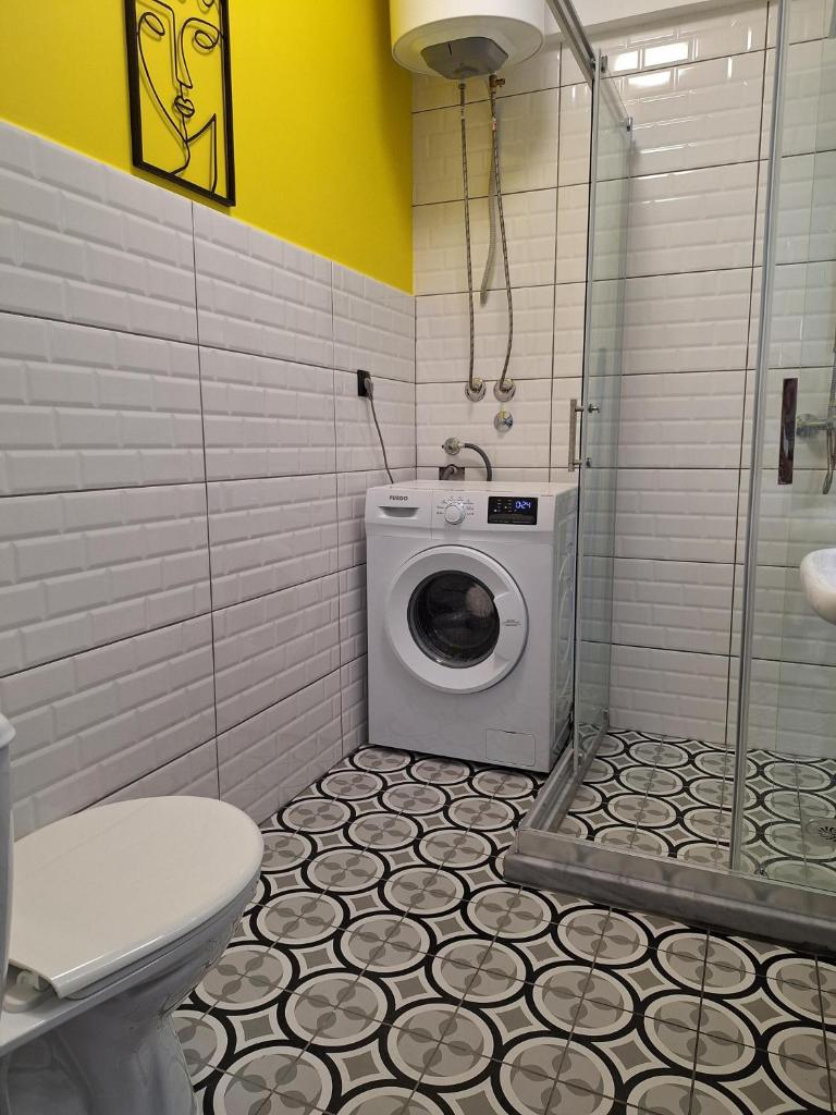 Petar's Apartment 3 8