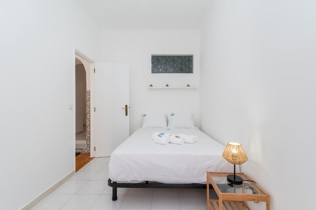 Casa Garde - 5 mins City Center - Balcony - AC - Wi-Fi 2