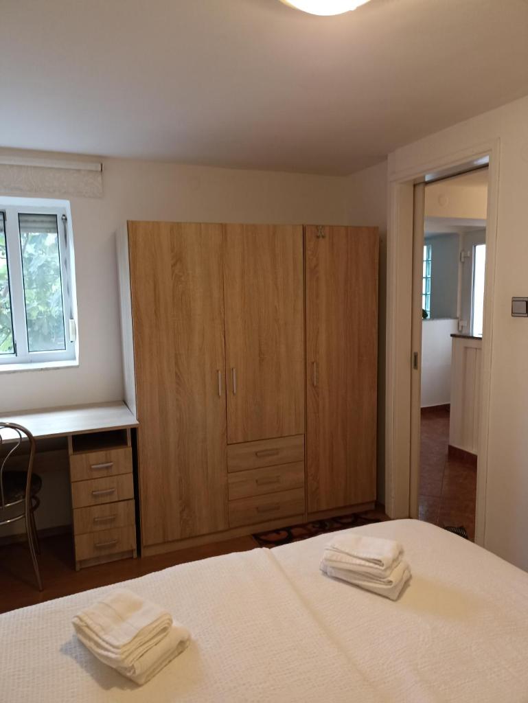 Apartment with a garden view 7