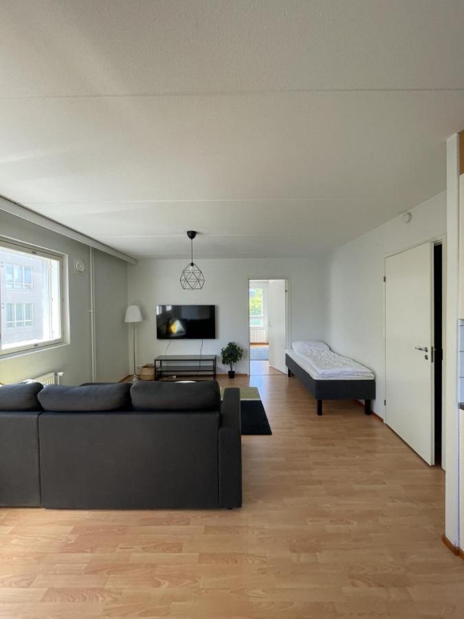 One-bedroom 66m2 apartment with sauna and parking 6