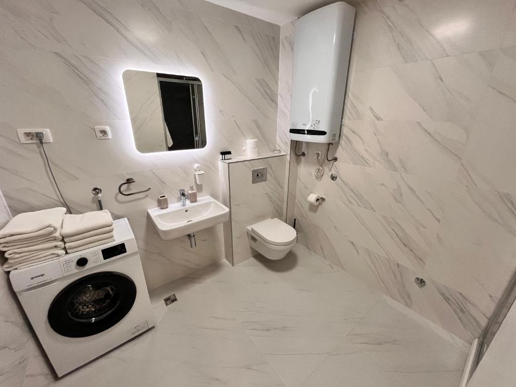New City Luxury Apartments 8