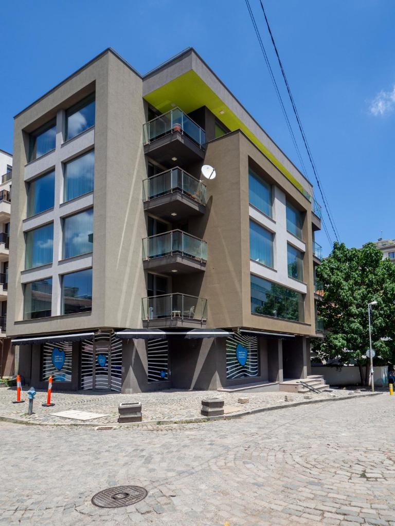 Vertigo Modern 2-Bedroom Apartment with Parking & Vitosha View 6