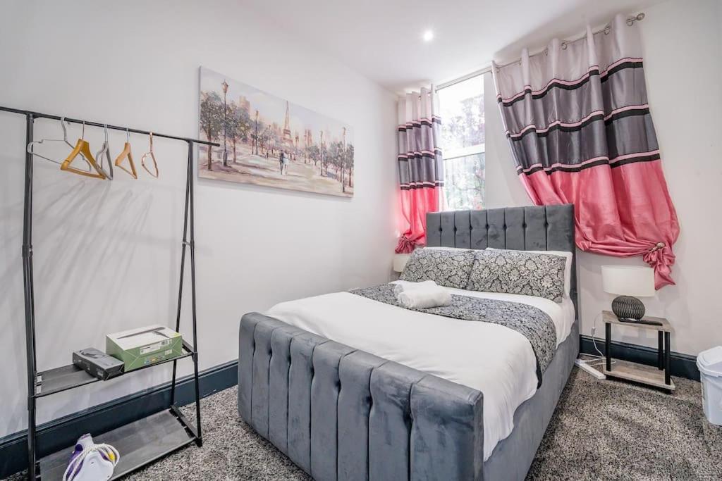 -F19GH- For relaxed & Cosy stay,Free Parking,WiFi 2