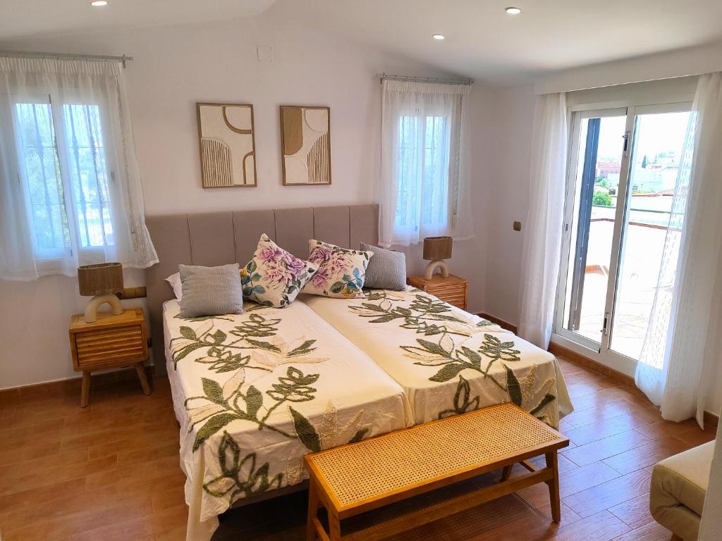 Evans Realty AV Villa & Piscina & Bbq & Chill Out 6