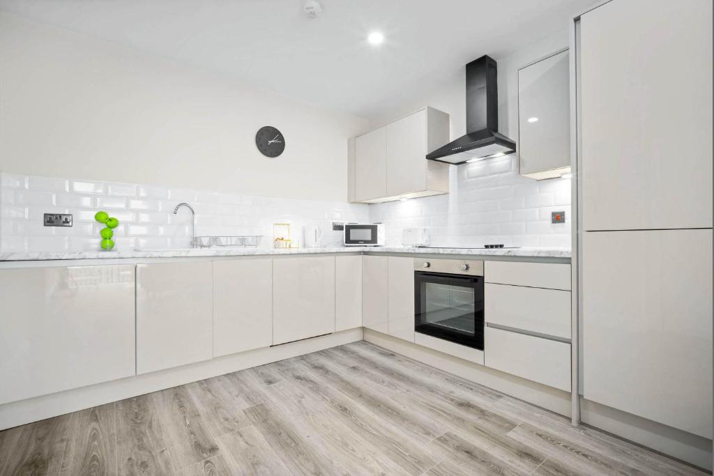 Stylish Apartment - Two Bedrooms - City Centre - Smart TV - WIFI - Top Rated - JQ 1AH 8