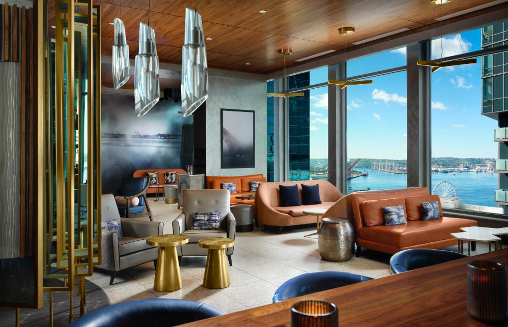 The Charter Hotel Seattle, Curio Collection By Hilton Image