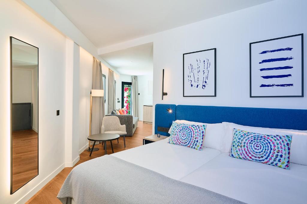 Apartamentos Luna Suites Granada 8