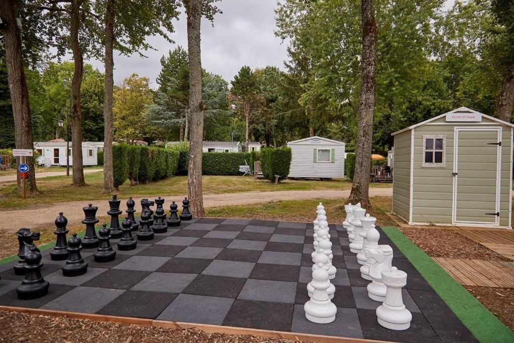 Photo de la galerie de l'établissement C- 45mn de Paris Mobilhome pour familles & travailleurs, à Saint-Chéron