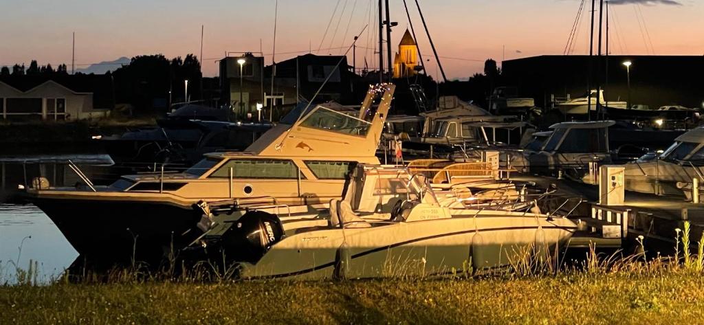 Photo de la galerie de l'établissement Bateau Lydia, à Ouistreham