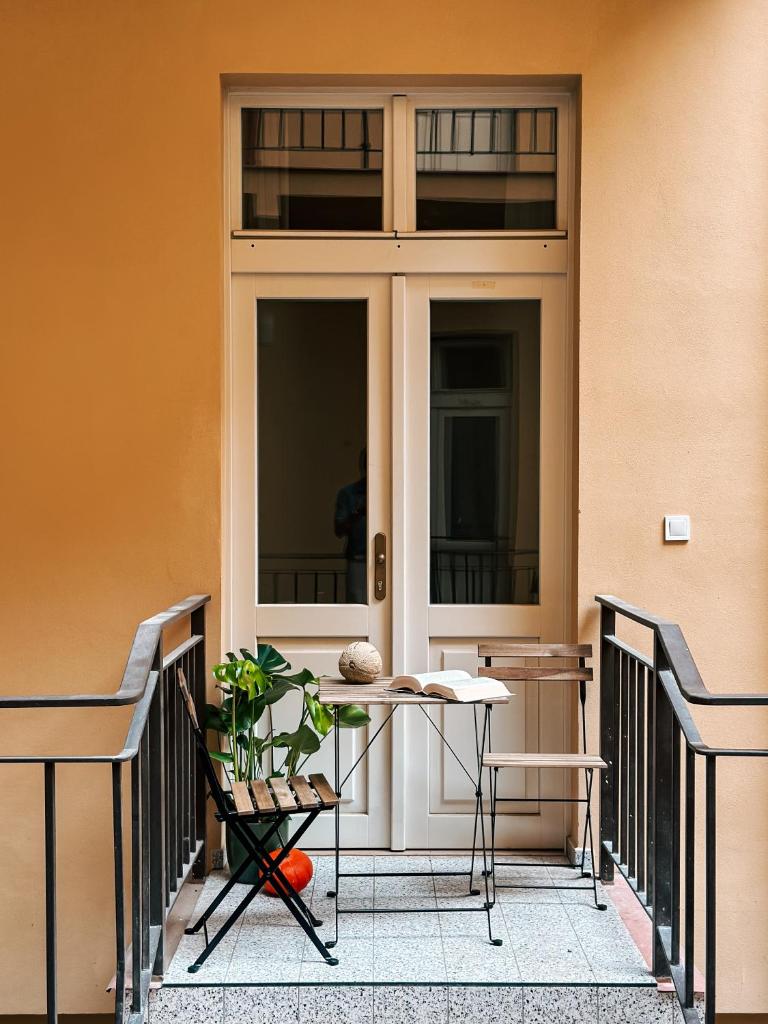 TurnKey I Antonin Dvorak Apartments 5