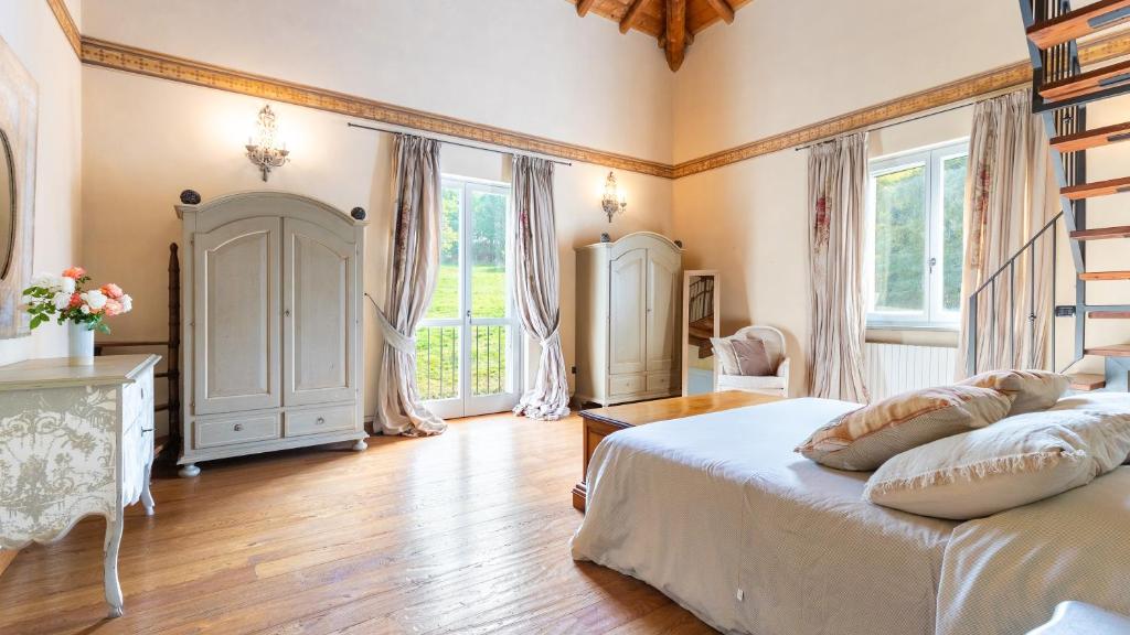 Photo de la galerie de l'établissement CASCINA MOGLIA 8&1, Emma Villas, à Carpeneto 38 autres photos