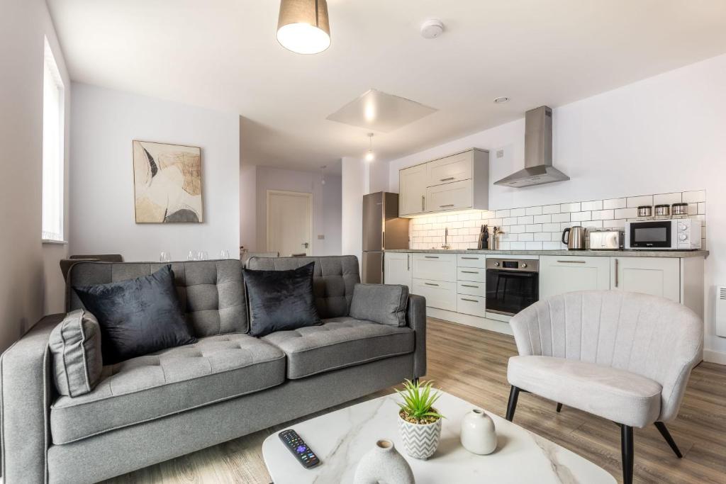 Contemporary 2 Bedroom Home in York 7
