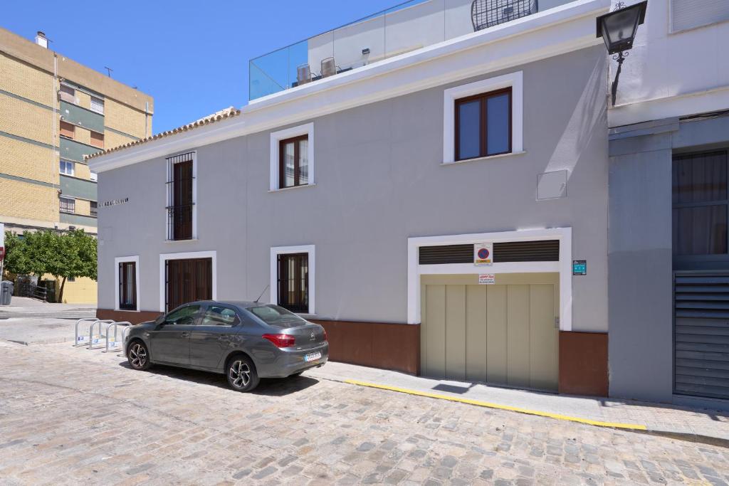 Casa Pizarro, by Homing U 7