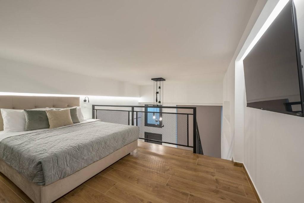 Athens Loft 7