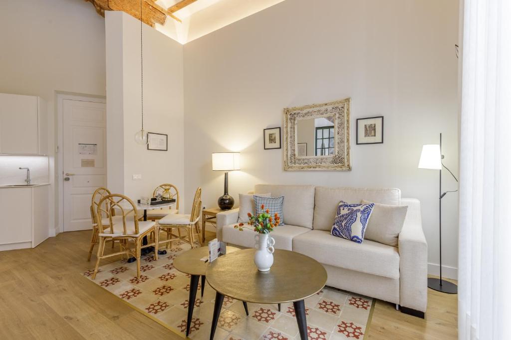 Palacio Vegafuente by Caleta Homes 5