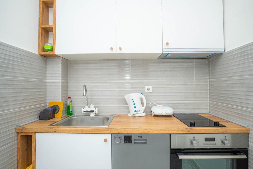 Balkan Beauty Stays by He-Ra Apartments Skopje 3