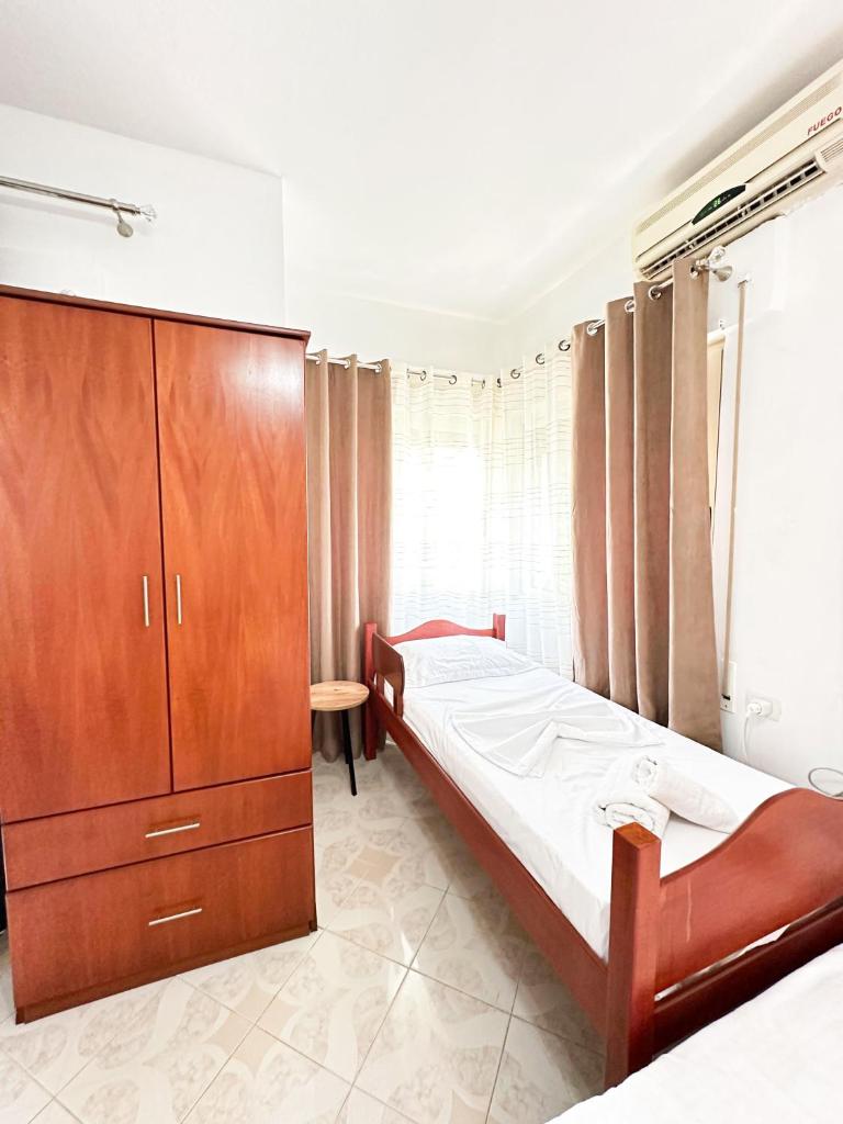 E Apartment 6