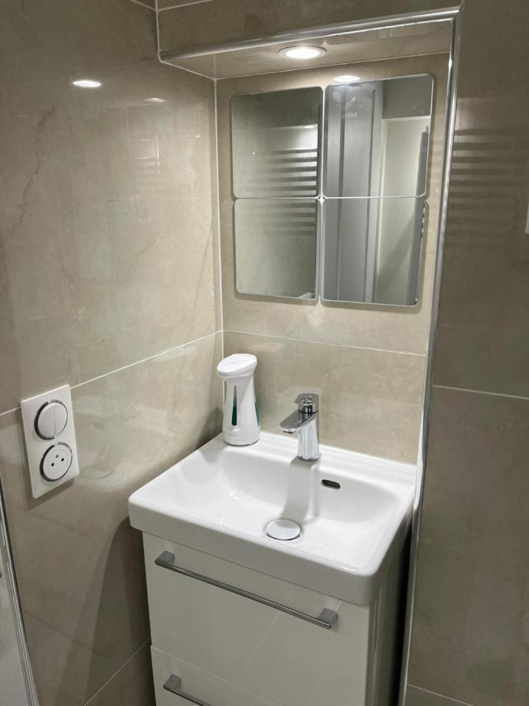 Logement lina - proche paris et Orly 8