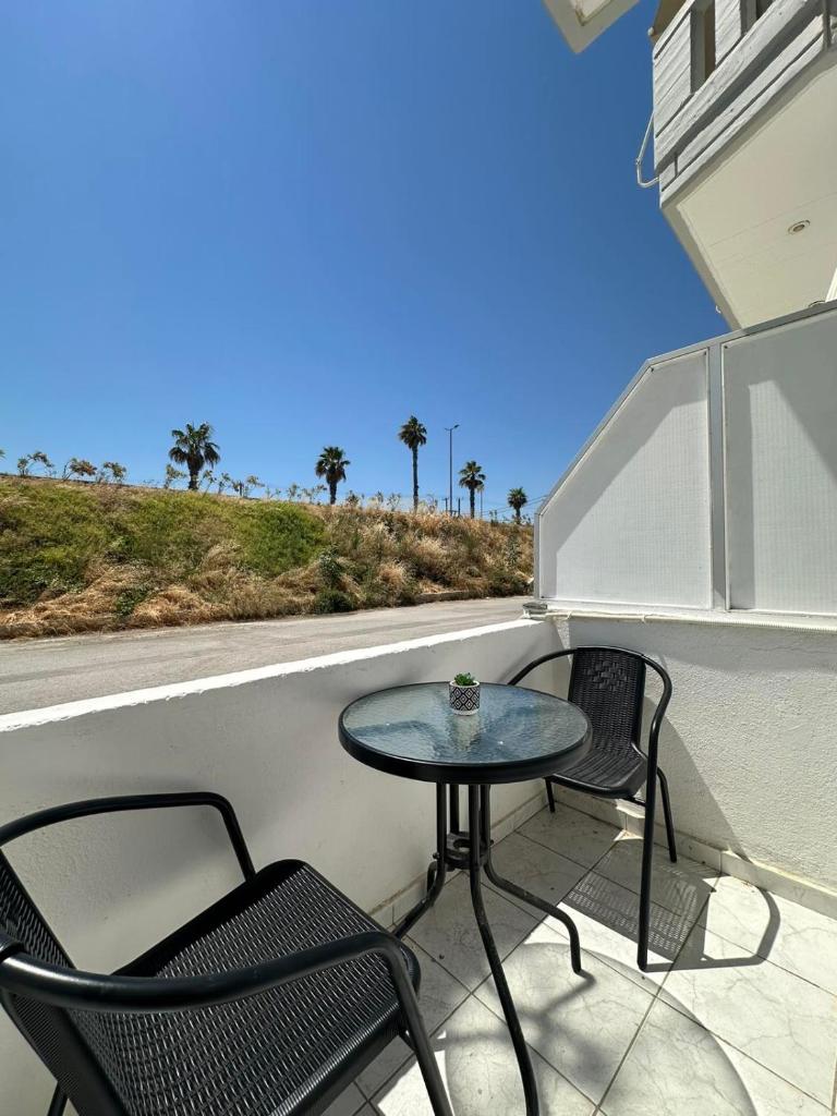 Joseph Seaside Apartment 3 6