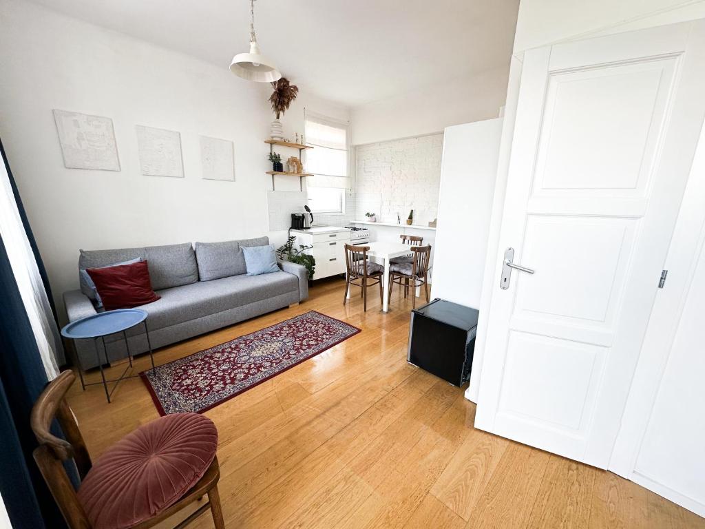 City Center Stylish Apartment with AC in Bratislava 8