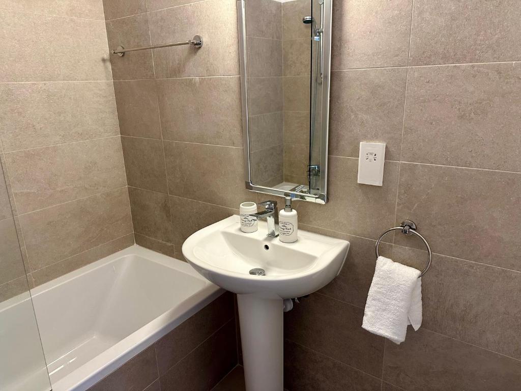 3 bdr house Ambrosia 8