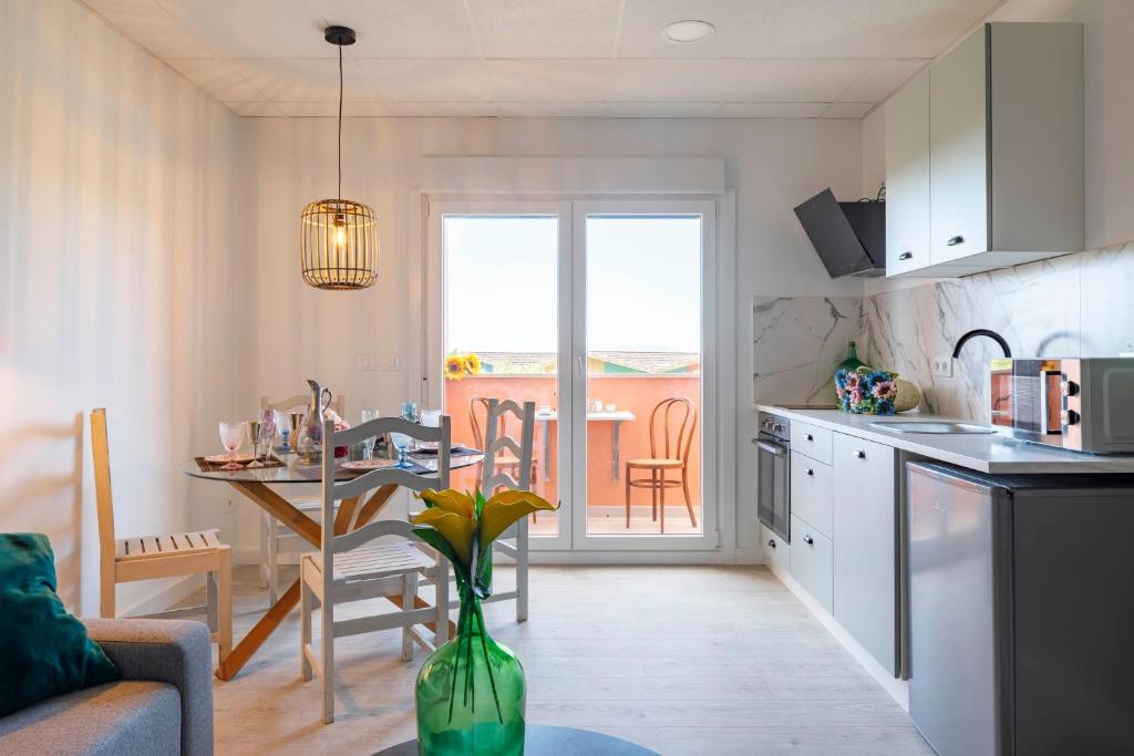 Luxury Singular Apartments Orange 5
