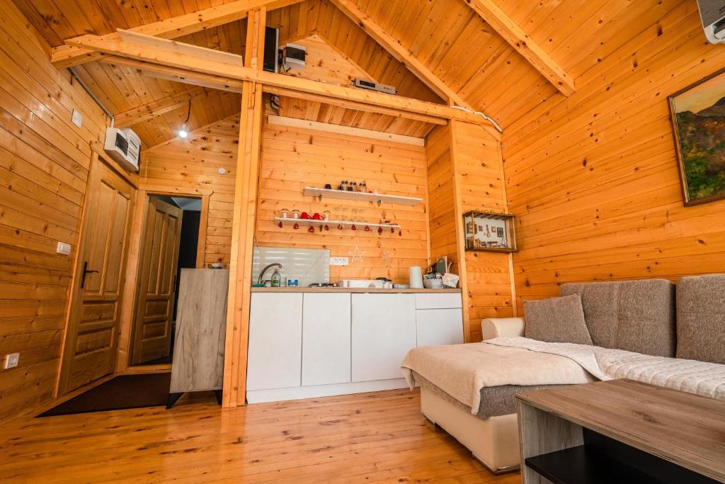 Boljesestre Lake retreat 5