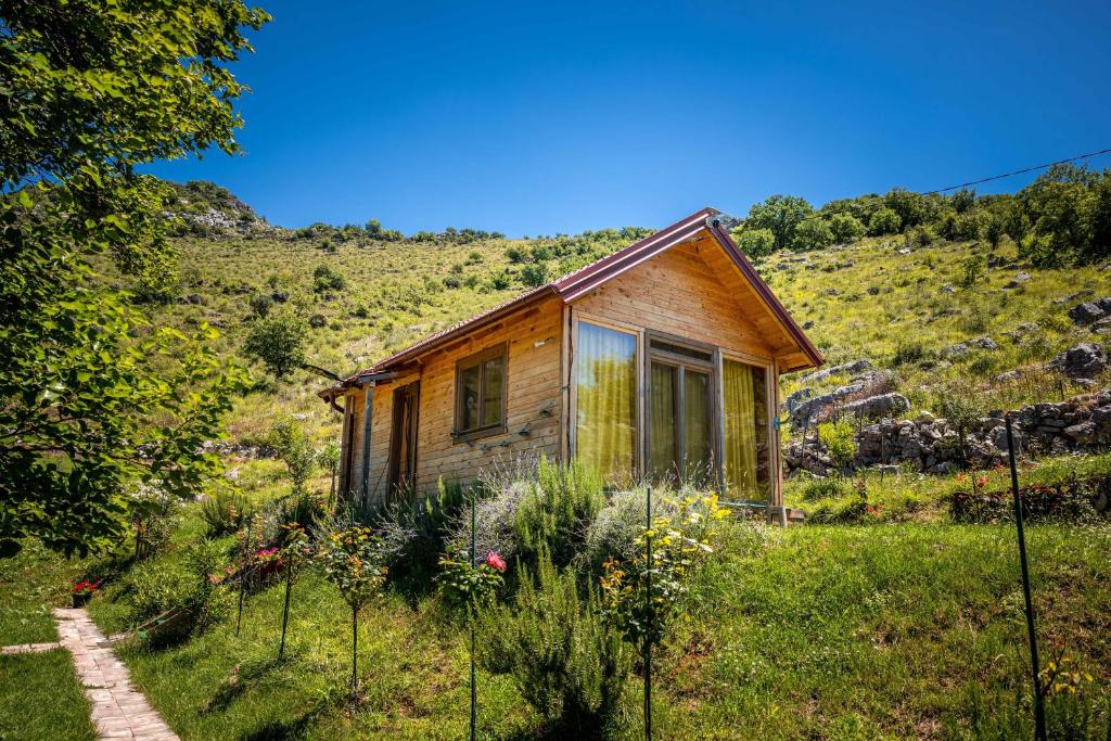 Boljesestre Lake retreat 6