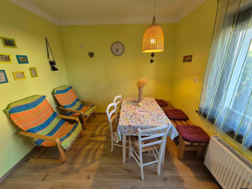 Gogalova Apartment 4