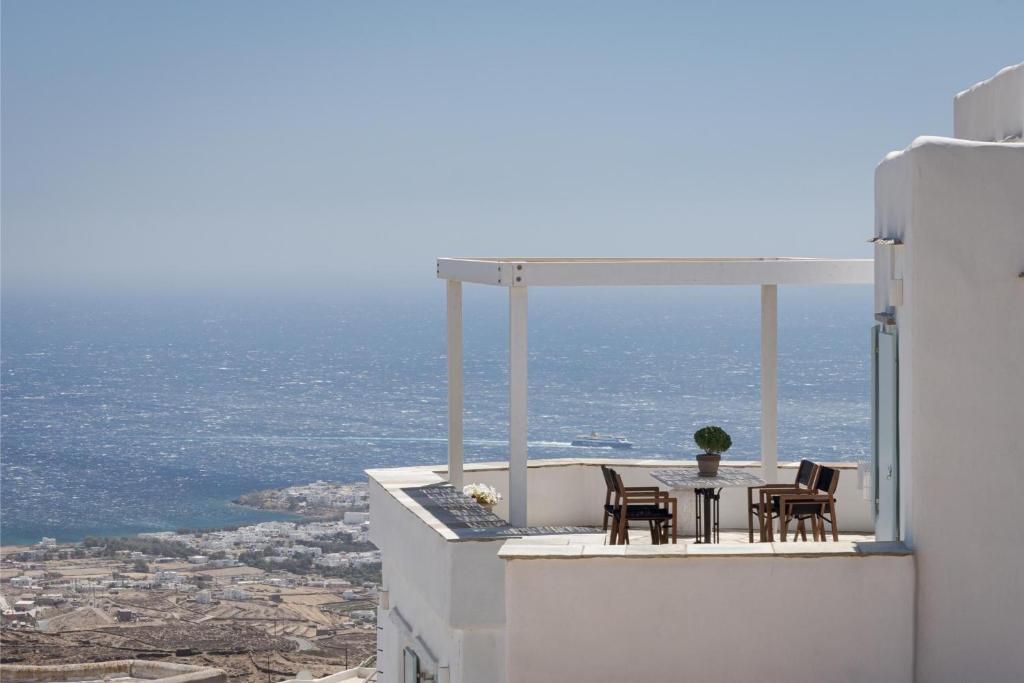 Morfes Luxury Apartments 7