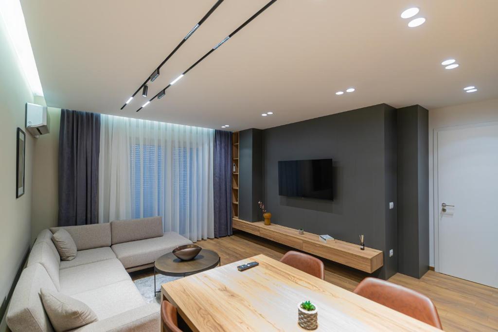 Prado Apartments 4