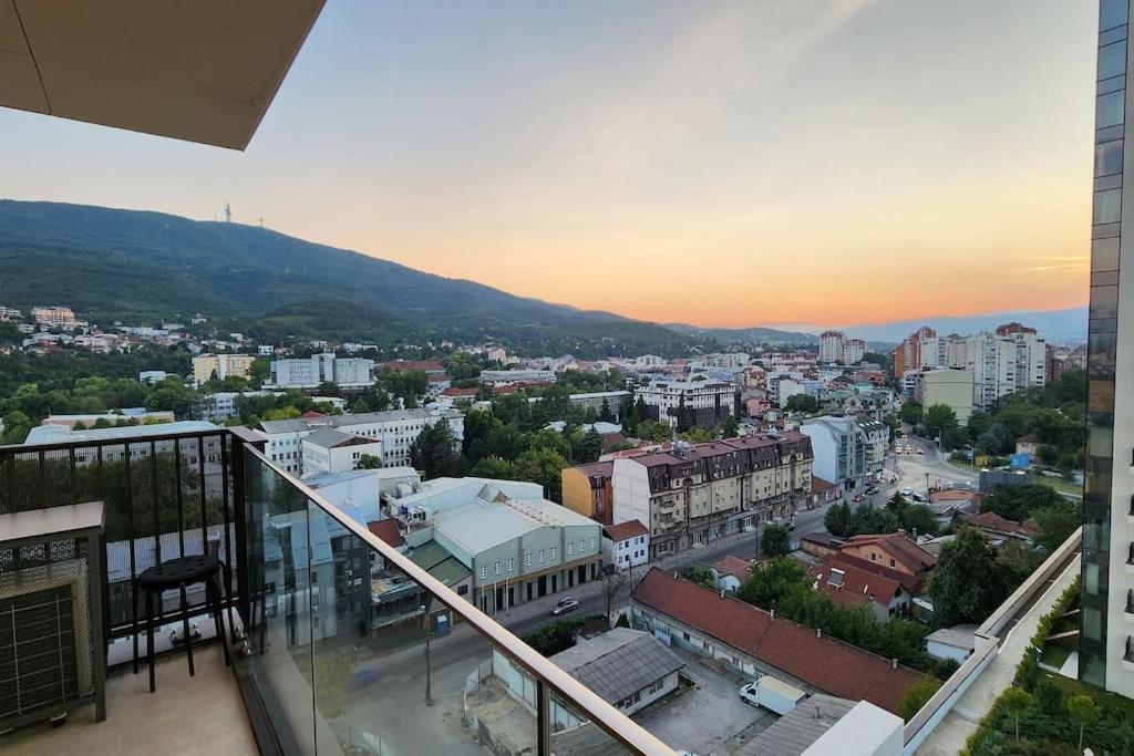 Diamond Residences 2bd 2bth 11fl Lux Apt & Free P 8