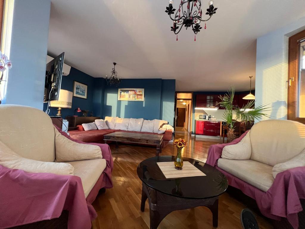 Roman Thermae Heritage Penthouse with Garage 4