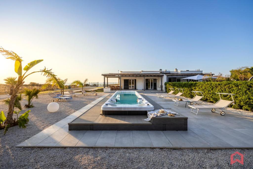 Villa con piscina e SPA sul mare