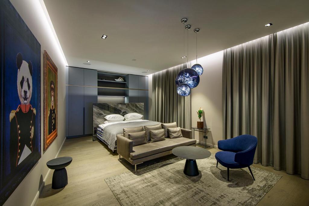 Luxury Smart Home Apartment in Vilnius Old Town, Sleep on Hästens 1