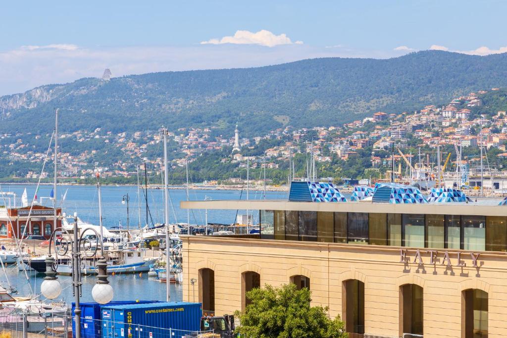 Apartments Trieste Centro I Le Rive 9 5