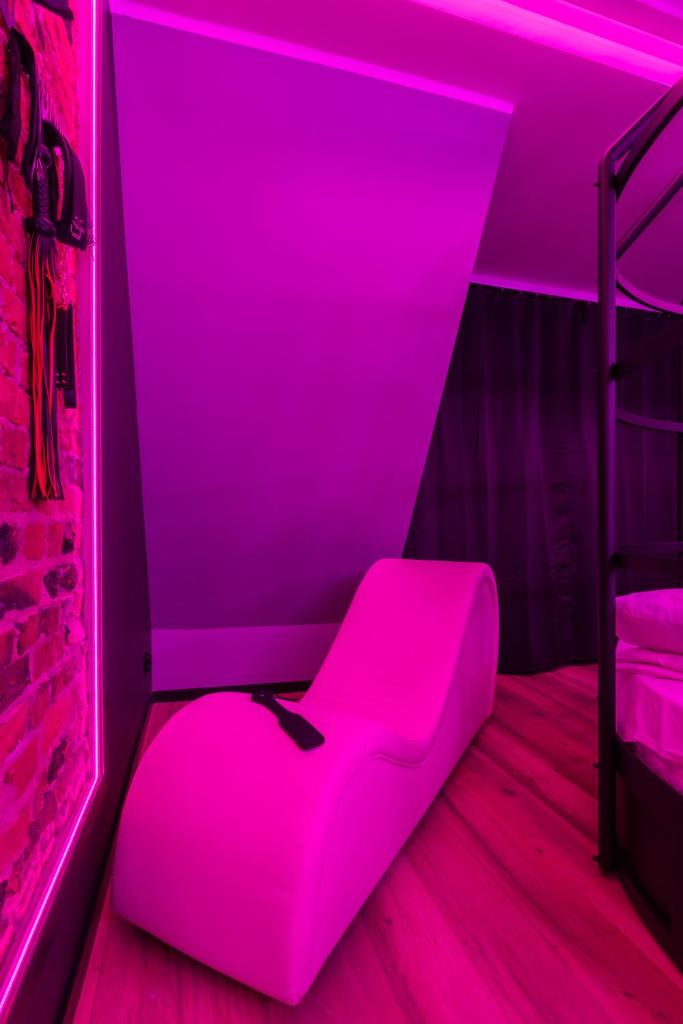 Secret Love BDSM 6