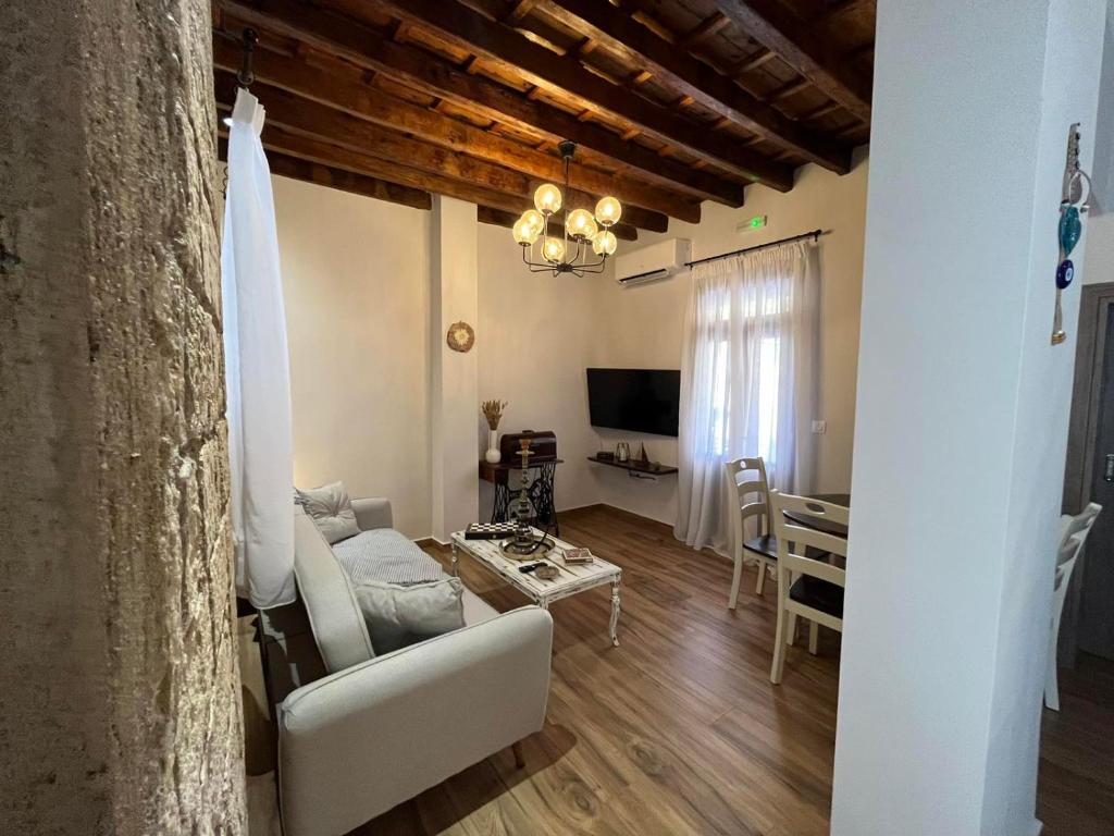 Mirodaty's House 7
