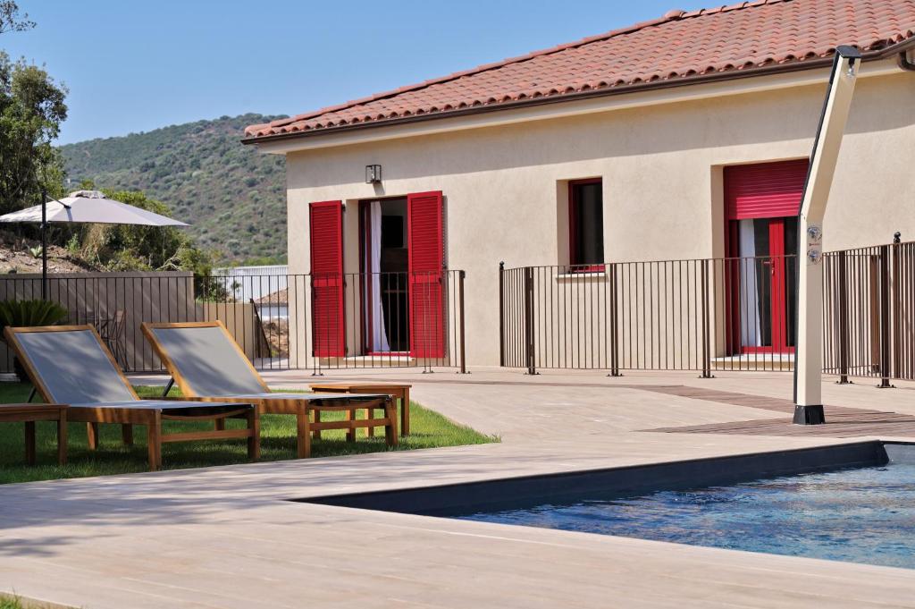 Résidence Les volets rouges - Duplex de standing avec piscine 3